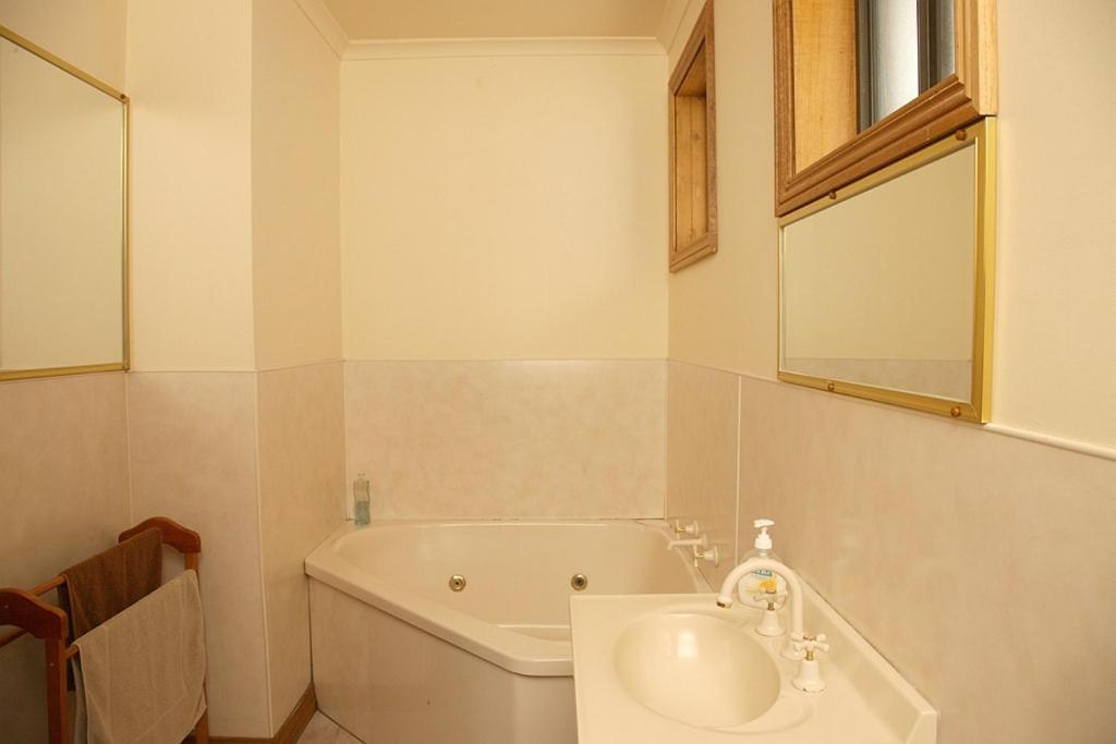 Apollo Bay Backpackers Lodge 部屋 写真