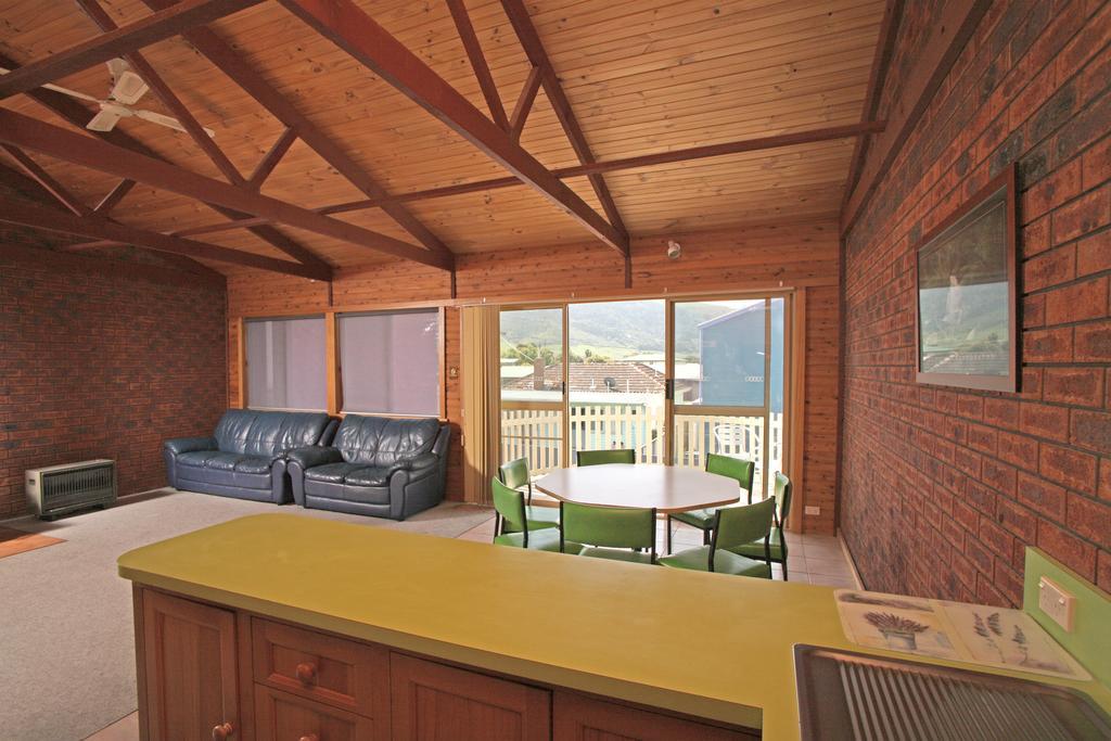Apollo Bay Backpackers Lodge エクステリア 写真